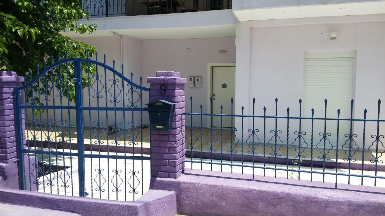 A&B Daire Néoi Epivátai Dış mekan fotoğraf